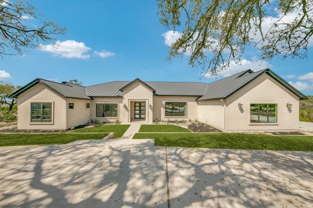 casa en Genuine Custom Homes por Genuine Custom Homes