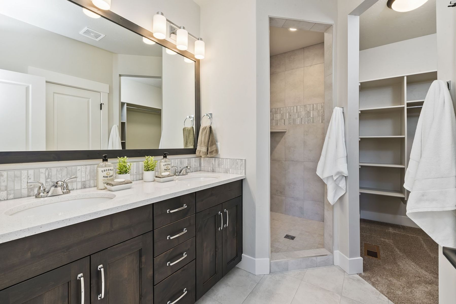 homes in Bellemeade by Venta Homes