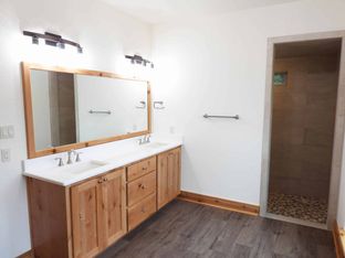 Hill Country Classics Custom Homes por Hill Country Classics Custom Homes en San Antonio Texas