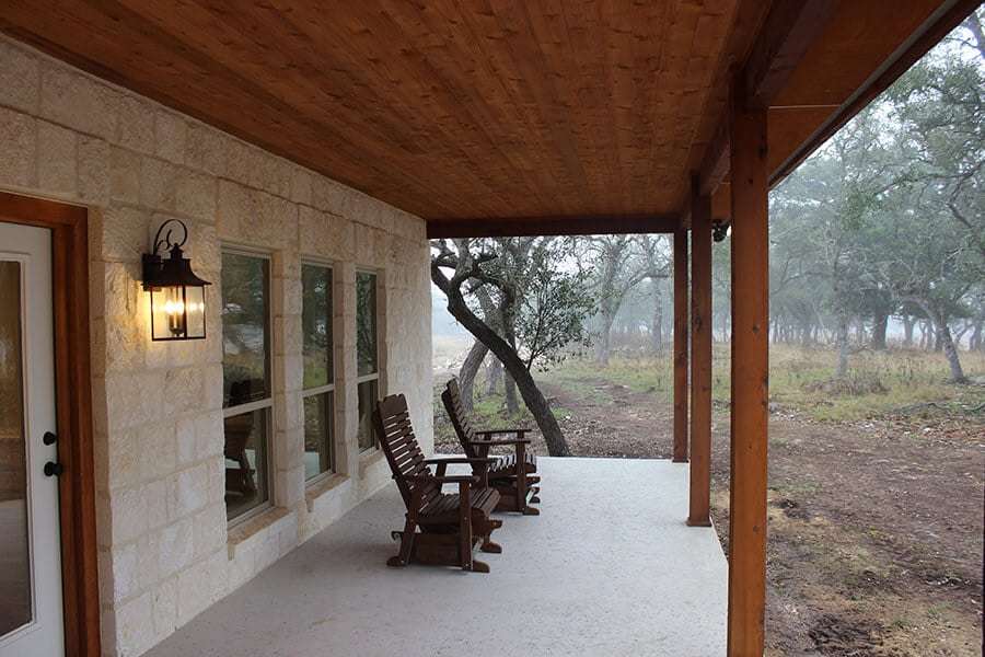 casa en Hill Country Classics Custom Homes por Hill Country Classics Custom Homes