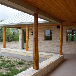 Hill Country Classics Custom Homes por Hill Country Classics Custom Homes en San Antonio Texas