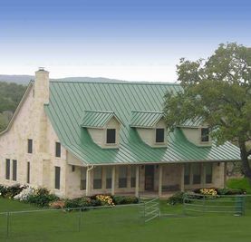 Hill Country Classics Custom Homes por Hill Country Classics Custom Homes en San Antonio Texas