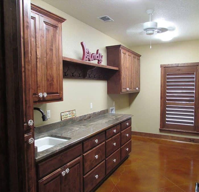 Hill Country Classics Custom Homes por Hill Country Classics Custom Homes en San Antonio Texas