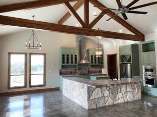 Hill Country Classics Custom Homes por Hill Country Classics Custom Homes en San Antonio Texas
