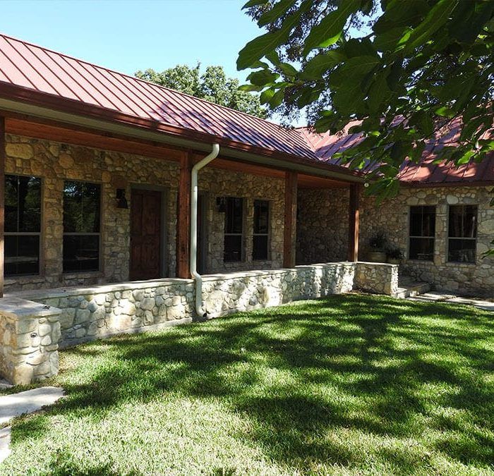 casa en Hill Country Classics Custom Homes por Hill Country Classics Custom Homes