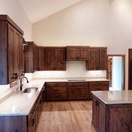 Hill Country Classics Custom Homes por Hill Country Classics Custom Homes en San Antonio Texas