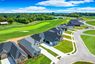casa en Champions Pointe por Discovery Builders