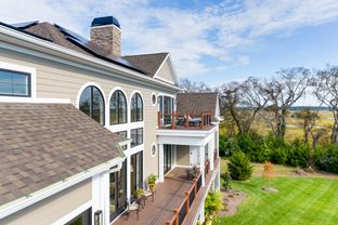 The Build por Echelon Custom Homes LLC en Sussex Delaware