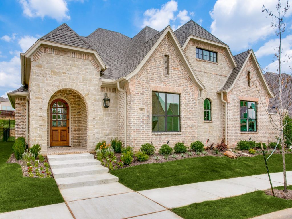 Adams Homes por Adams Homes en Fort Worth Texas