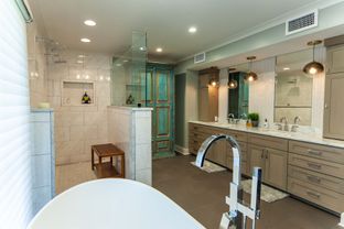 Chris Ledet Homes por Chris Ledet Homes en Houma Louisiana