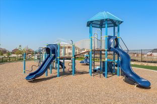 Estates At Rockhill por Windsor Homes Texas en Dallas Texas