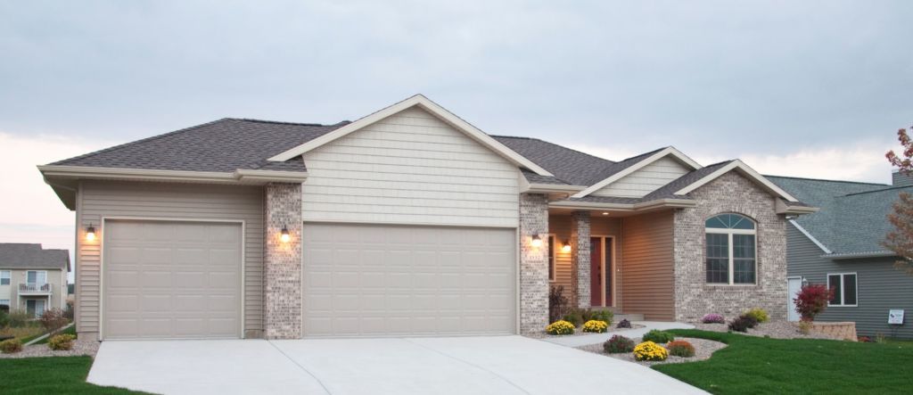casa en Midwest Home Builder por Midwest Home Builder