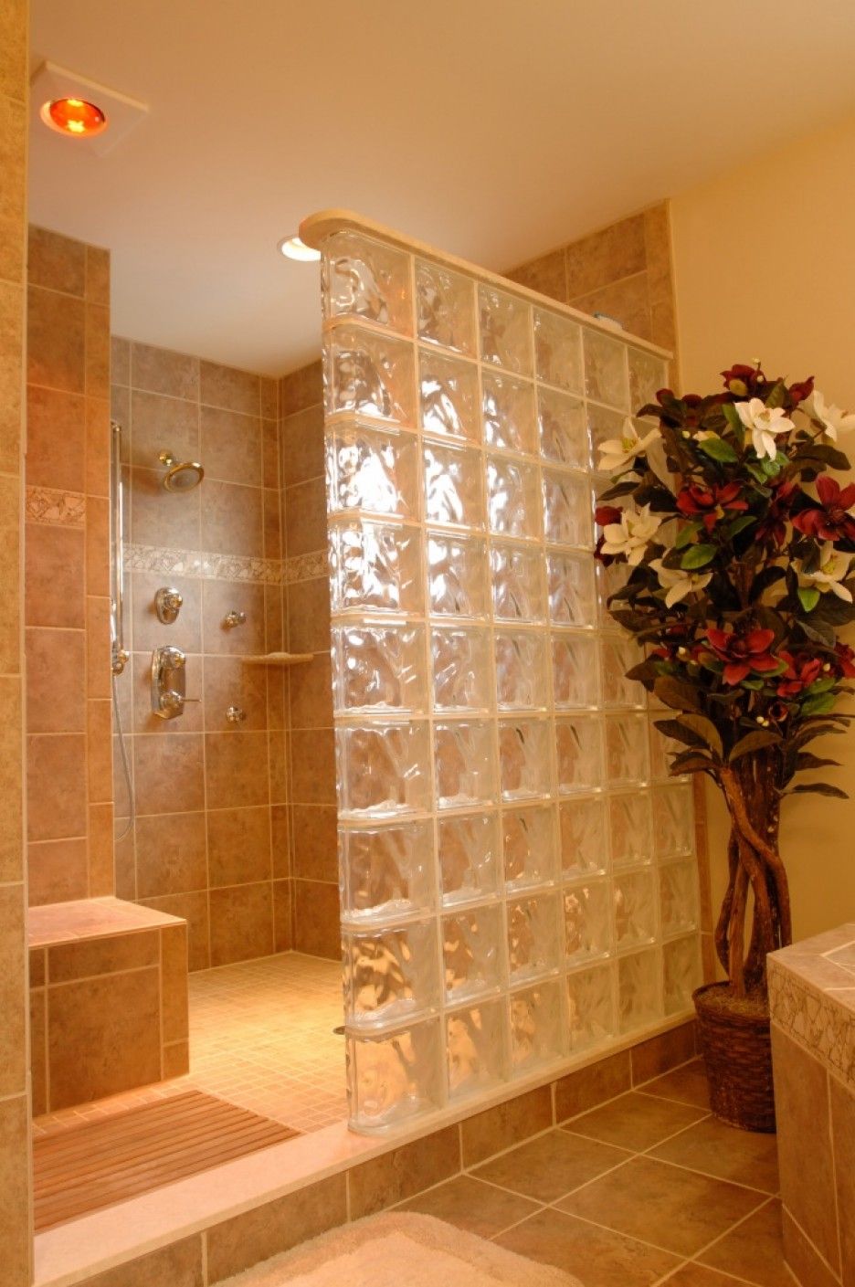 casa en Monogram Custom Homes por Monogram Custom Homes