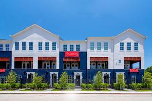 Upper East River por InTown Homes en Houston Texas