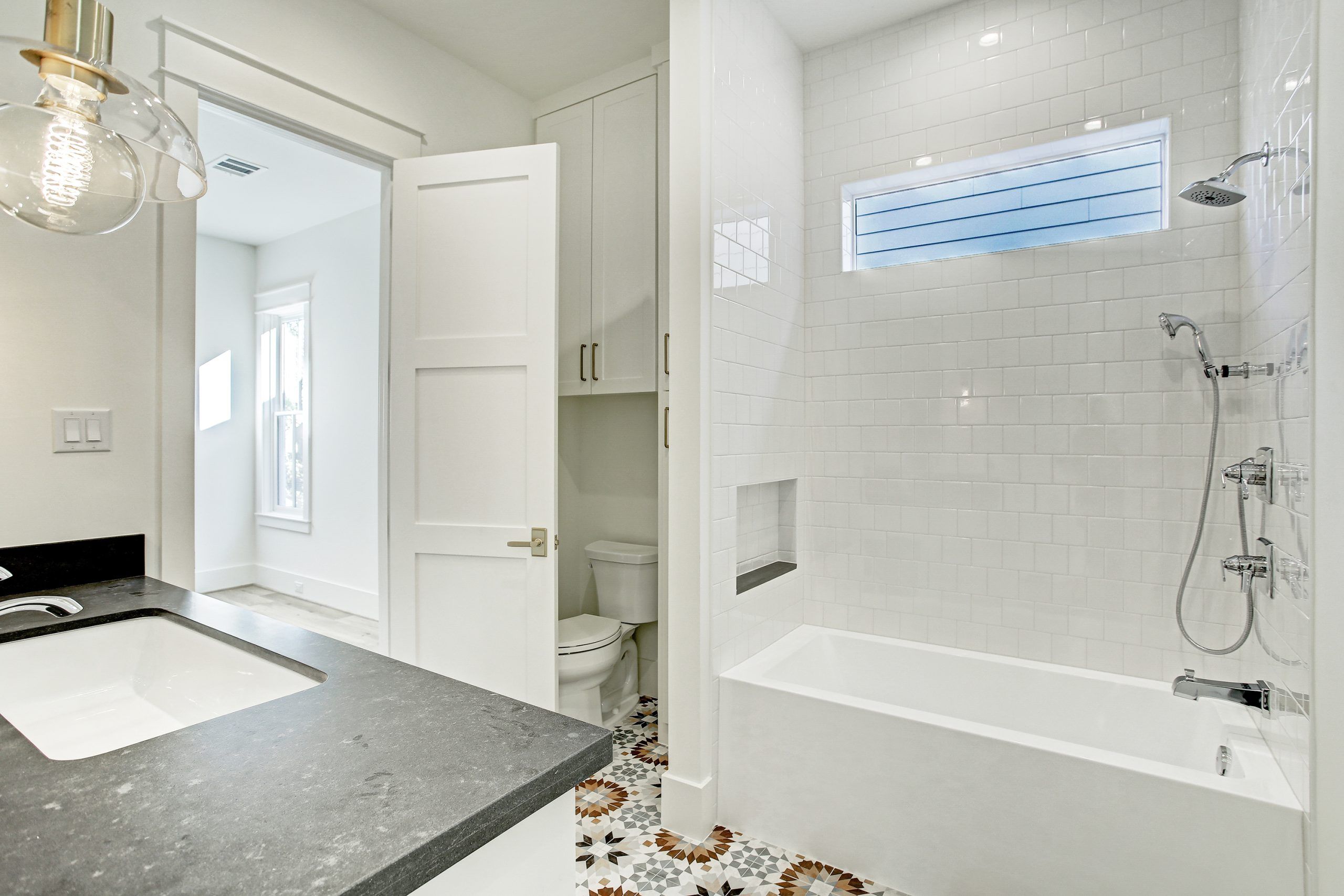 casa en L&B Limited, LLC. por L&B Limited, LLC.