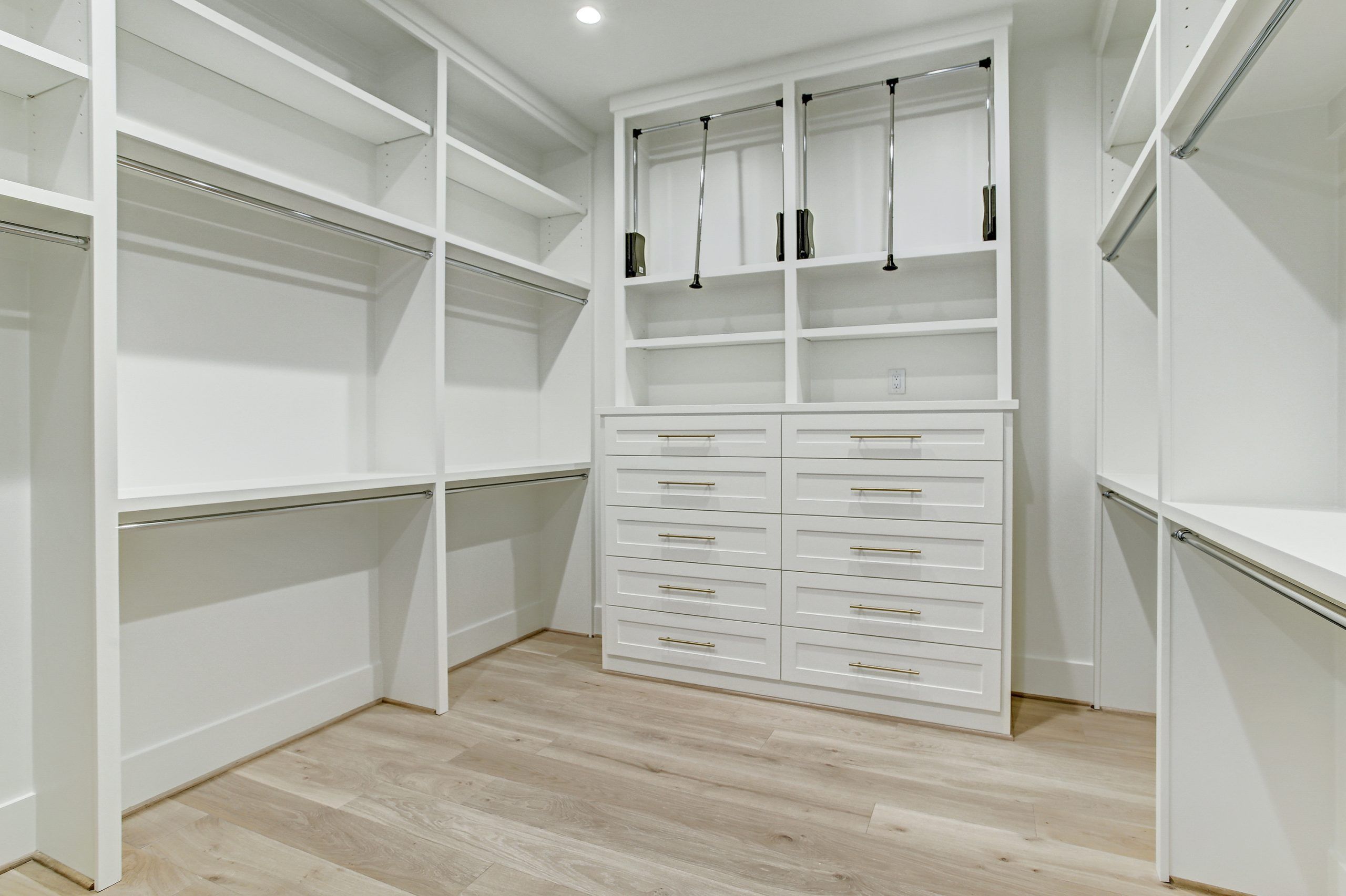 casa en L&B Limited, LLC. por L&B Limited, LLC.