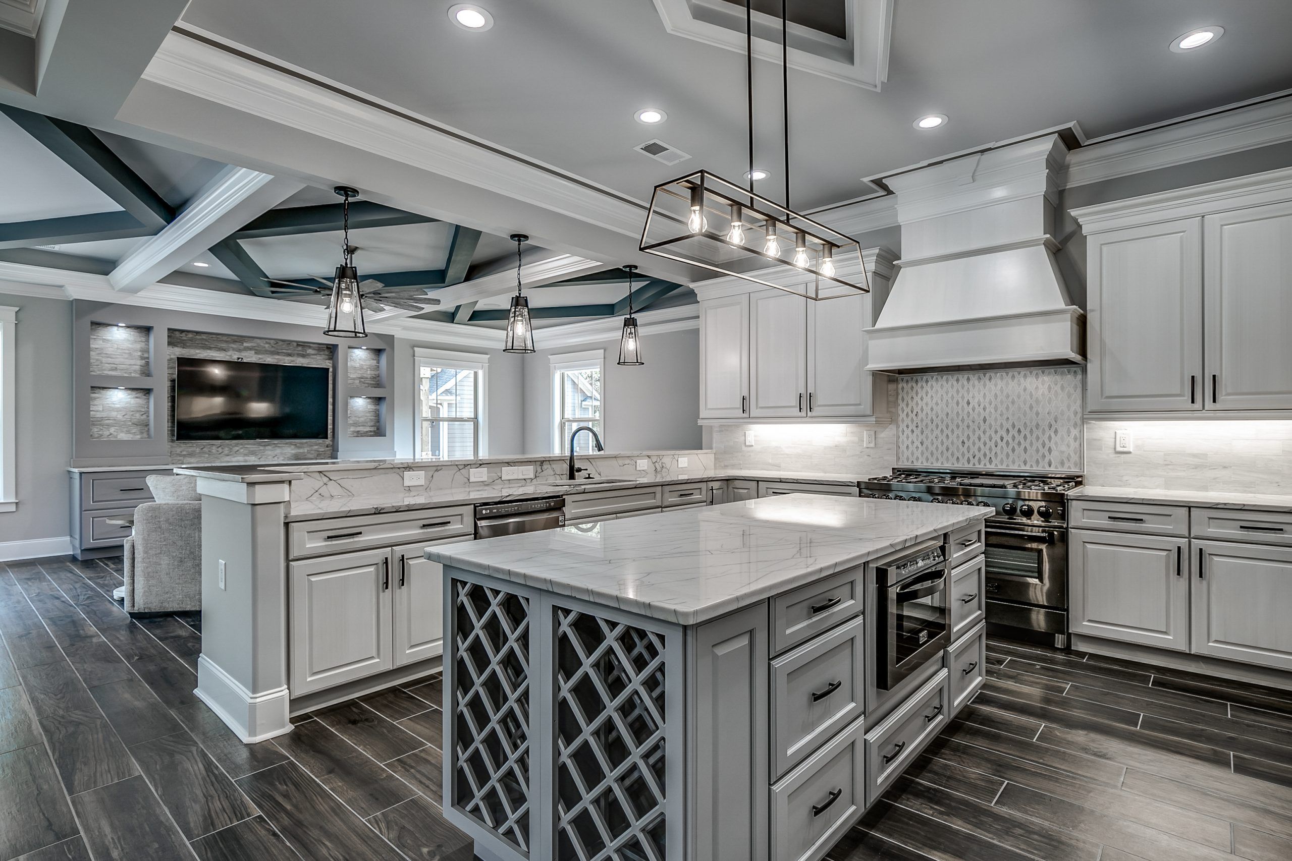 casa en Hometeam Construction Inc. por Hometeam Construction Inc.