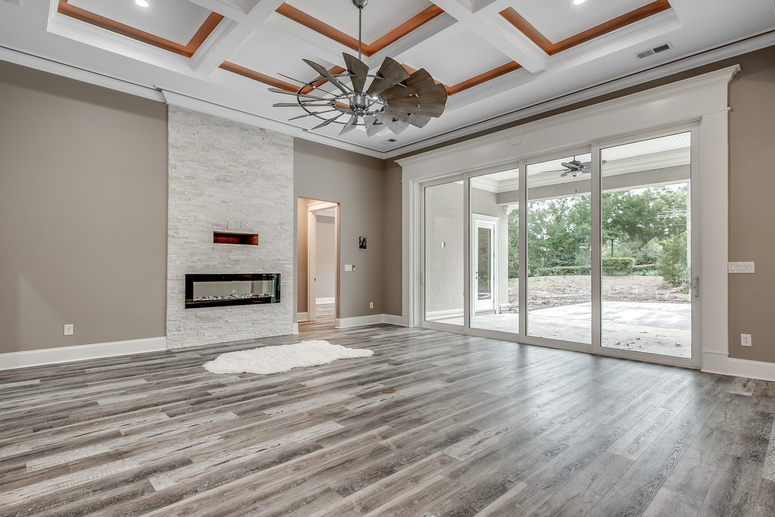 casa en Hometeam Construction Inc. por Hometeam Construction Inc.