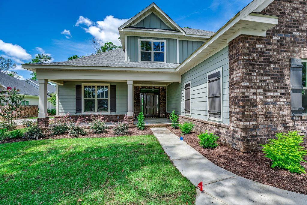 casa en Hometeam Construction Inc. por Hometeam Construction Inc.