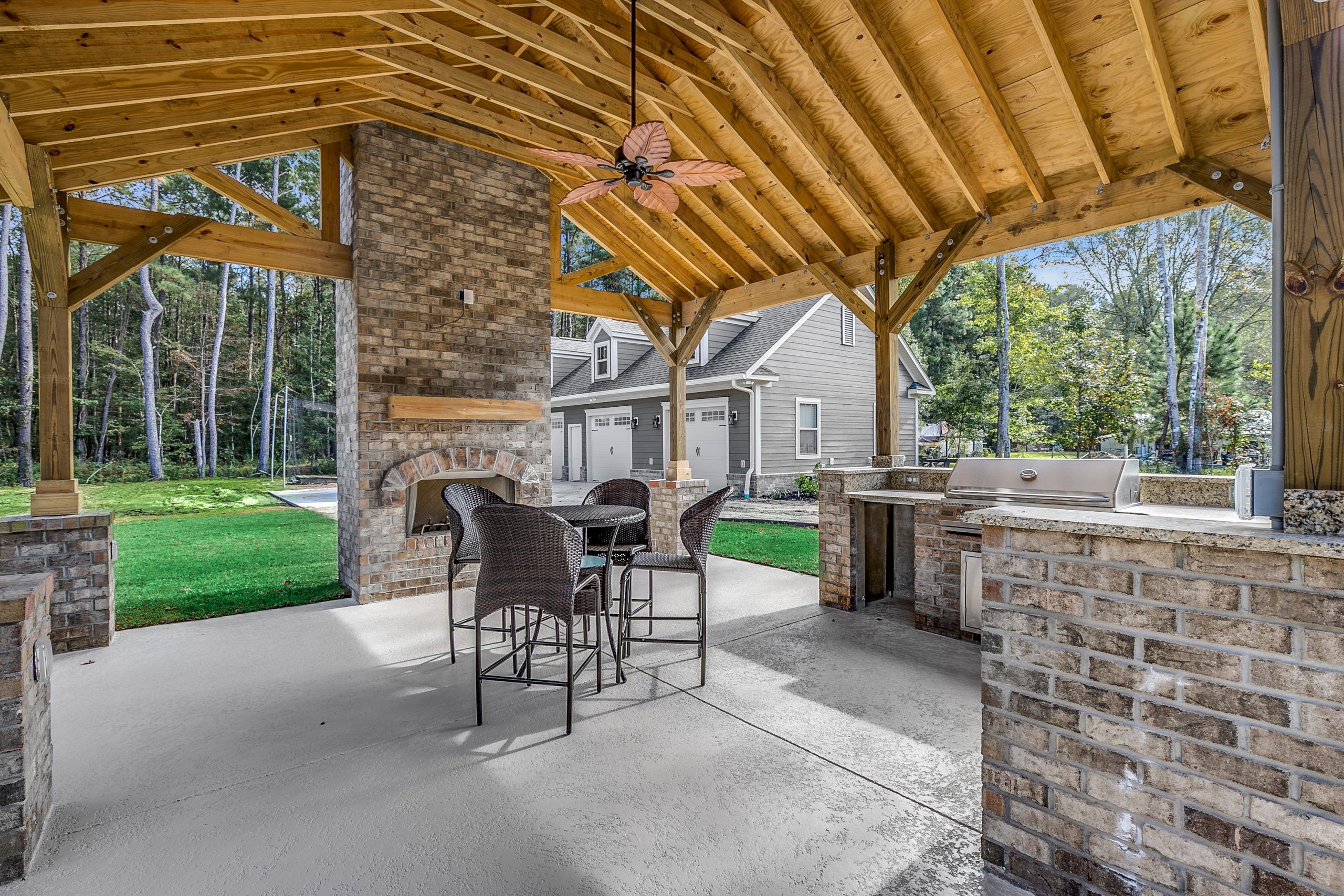 casa en Hometeam Construction Inc. por Hometeam Construction Inc.