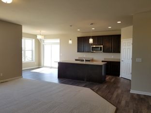 Maple Lawn por Hillcrest Builders en Ozaukee-Sheboygan Wisconsin