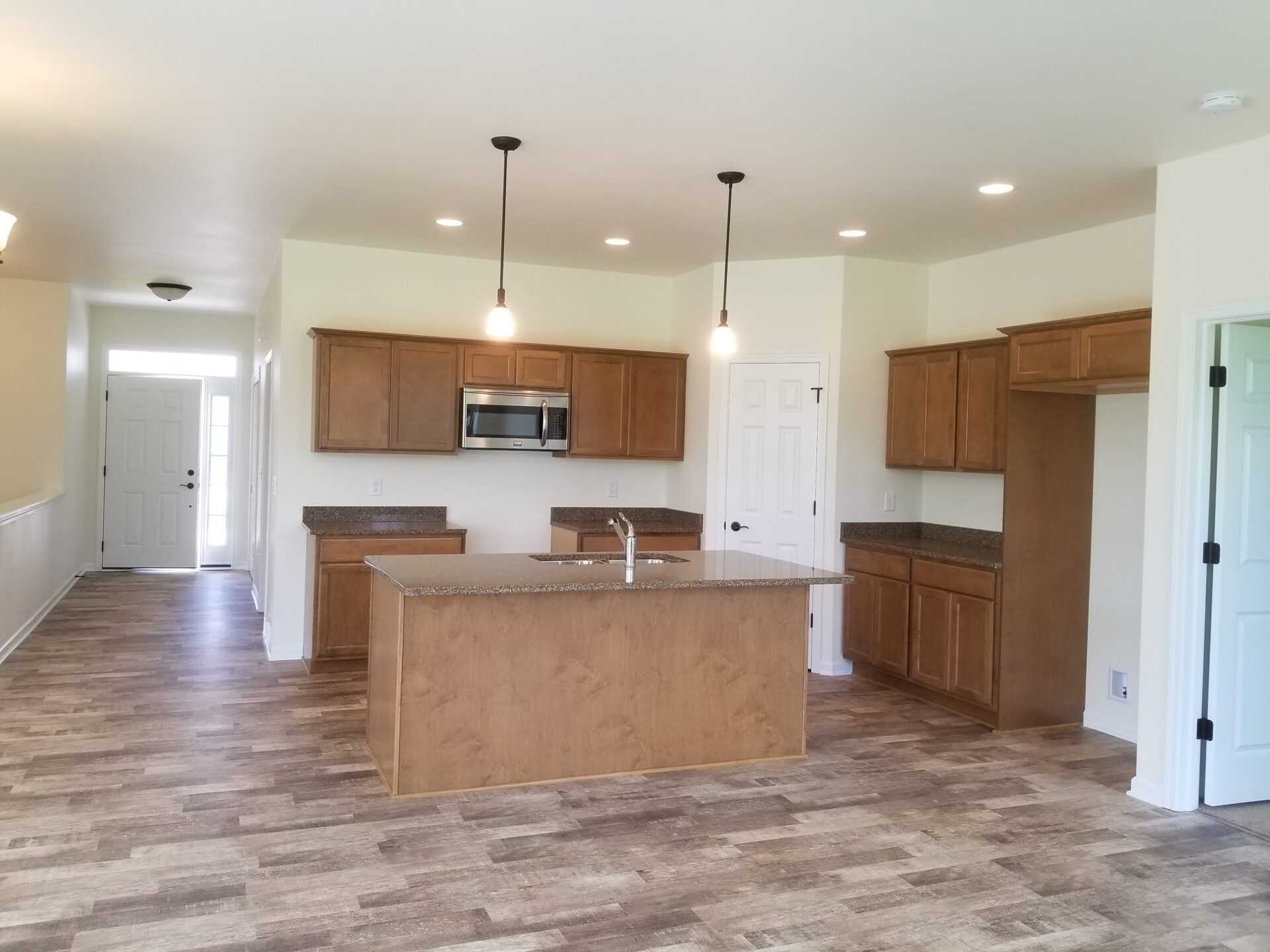 Pilgrims Landing Condo por Hillcrest Builders en Milwaukee-Waukesha Wisconsin
