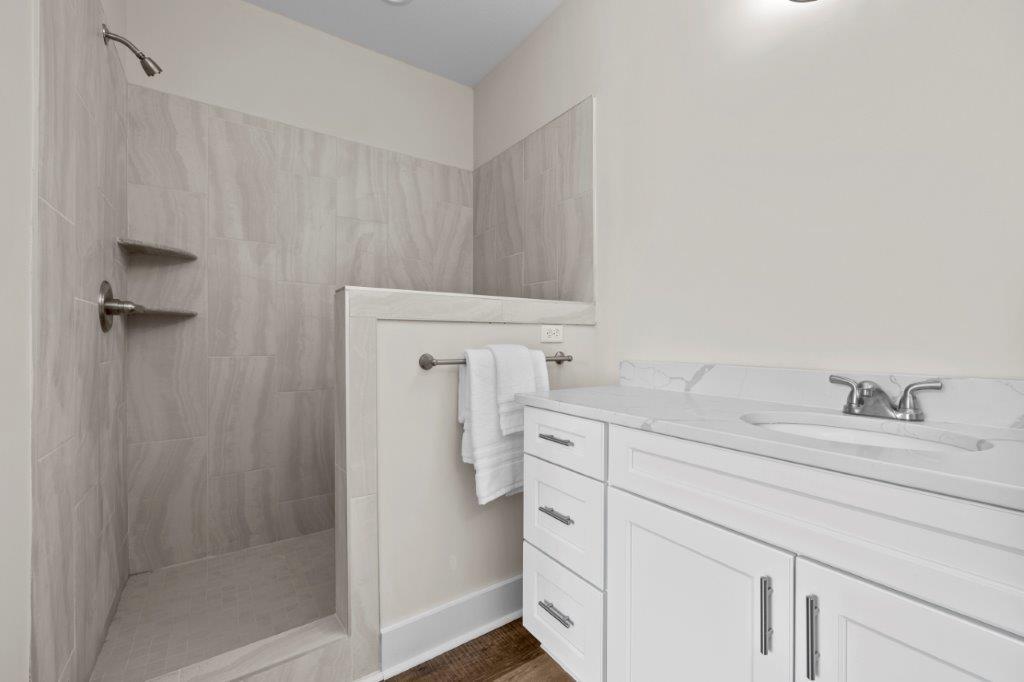 casa en Classic Design Builders, LLC por Classic Design Builders, LLC