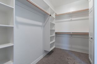 Saddle Brook por Newland Properties en Longview Texas