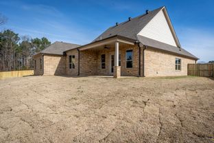 Saddle Brook por Newland Properties en Longview Texas