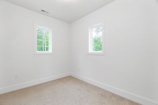 Cyanne Cir Subdivision por Build Raleigh en Raleigh-Durham-Chapel Hill North Carolina