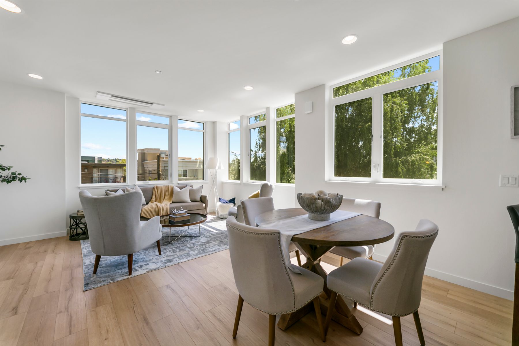 casa en Queen Anne (6th) por Mirra Homes, LLC