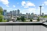 casa en Queen Anne (6th) por Mirra Homes, LLC