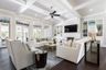 casa en Konkal Custom Homes & Remodeling por KONKOL CUSTOM HOMES & REMODELING, LLC.
