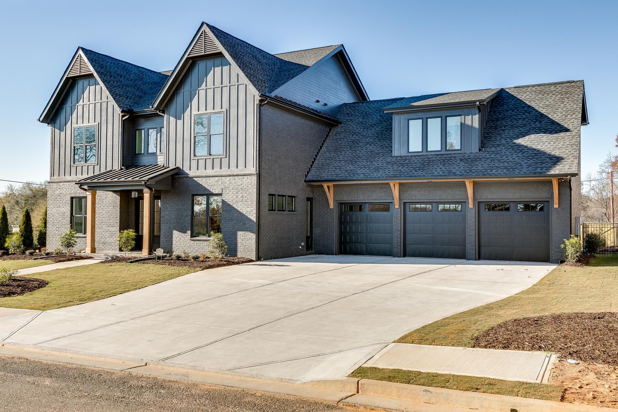 Meadow At Lanier por Nash Properties, Inc. en Atlanta Georgia
