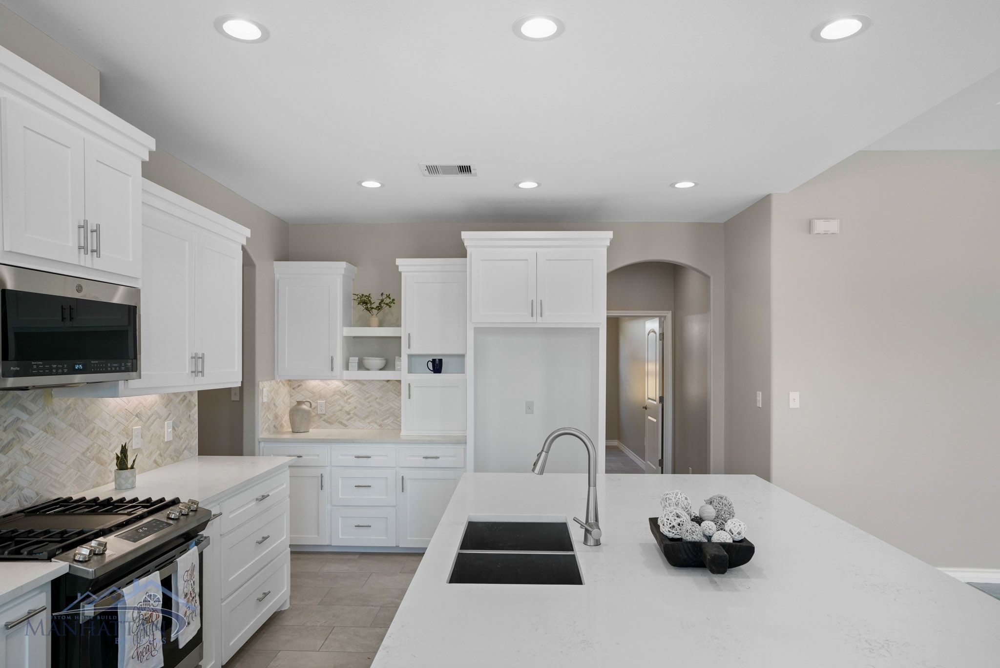 Manhattan Builders - : Corpus Christi, TX