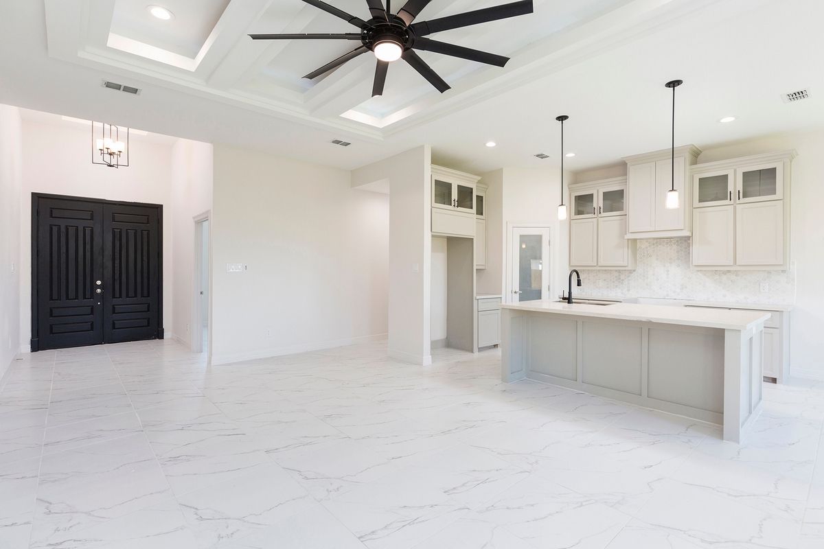 casa en Dynasty Custom Homes por Dynasty Custom Homes