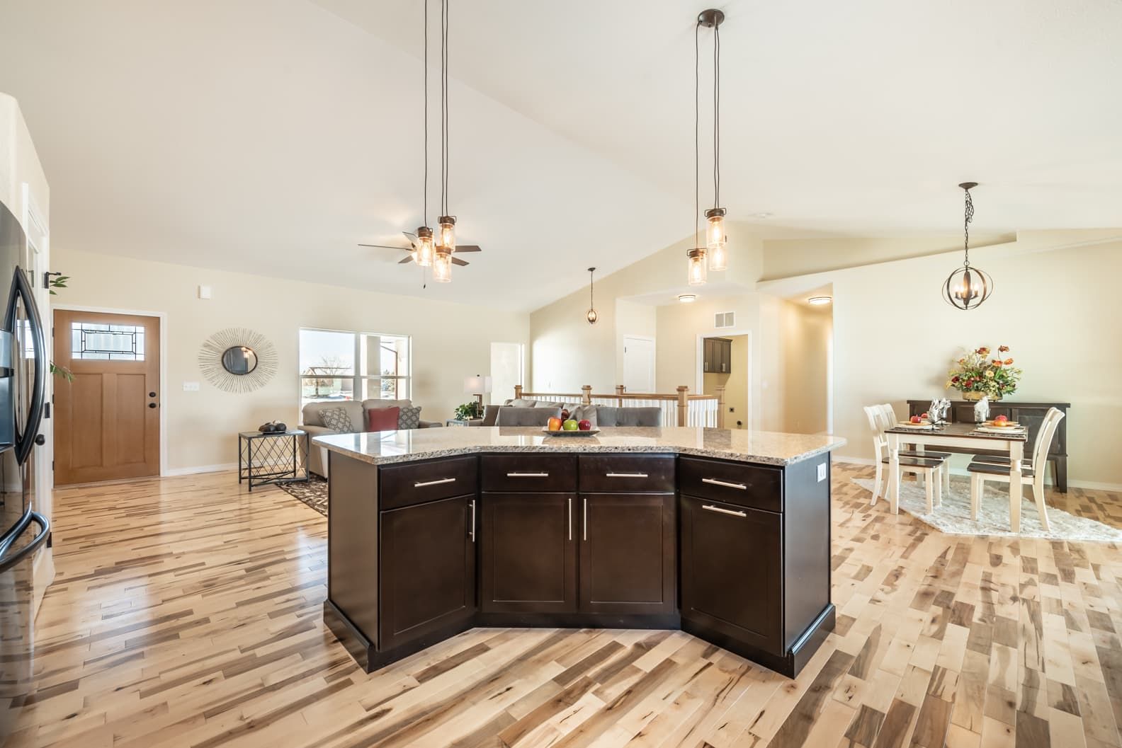 casa en Drop Tine Construction por Drop Tine Construction