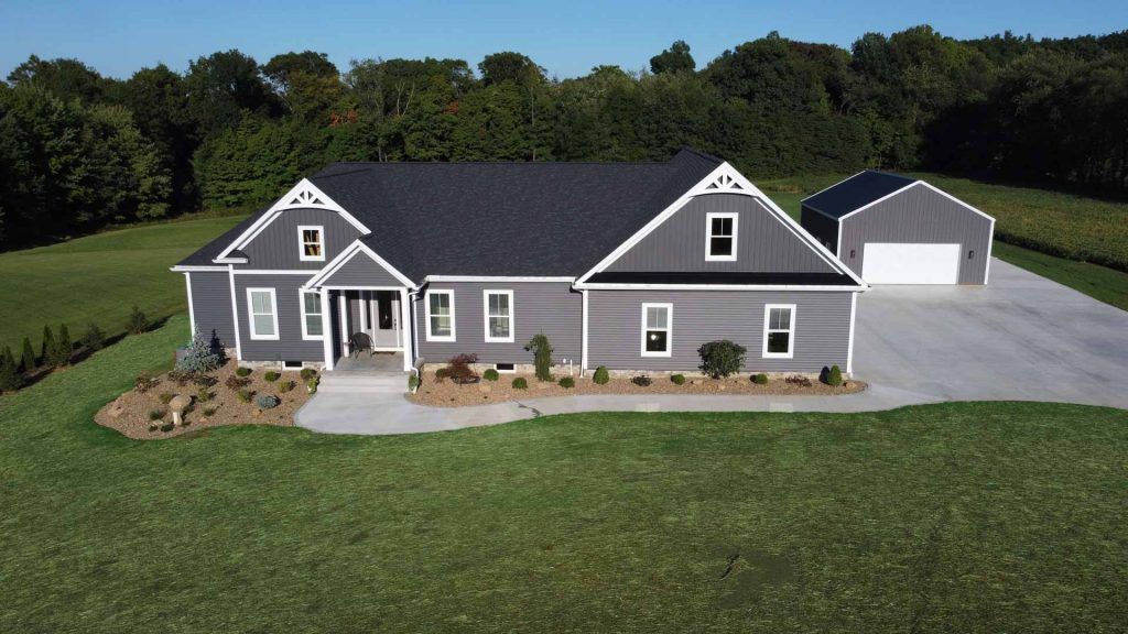 casa en Kensington Custom Builders por Kensington Custom Builders