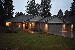 Larson Home Builders por Larson Home Builders en Central Oregon Oregon