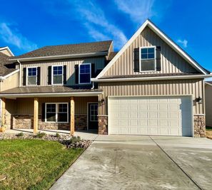 The Landing At Meadowview por AB Contracting en Morgantown West Virginia