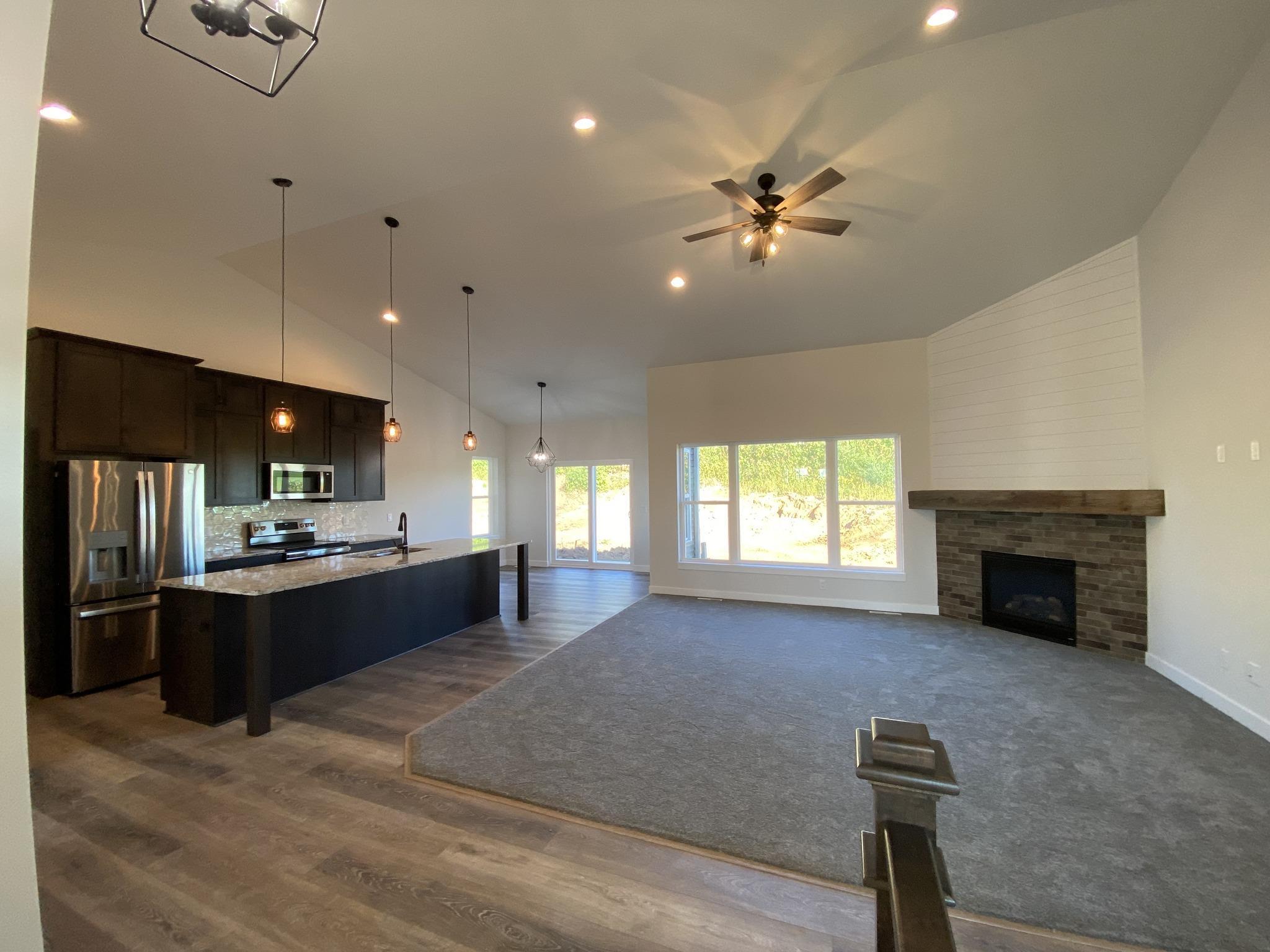 casa en Ambiance Homes Inc por Ambiance Homes Inc