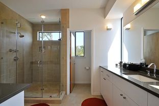 Dan Day Homes por Dan Day Homes en Austin Texas