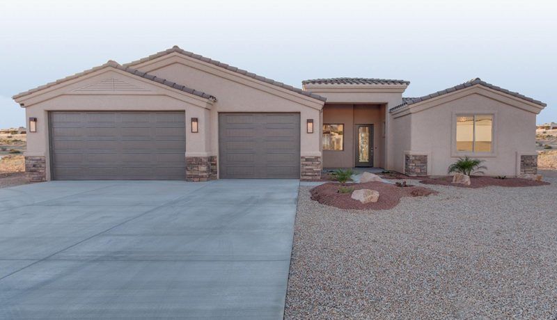 DBU Homes por DBU Homes en Kingman-Lake Havasu City Arizona