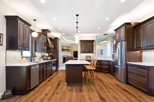 Deffenbaugh Homes por Deffenbaugh Homes en Sioux Falls South Dakota