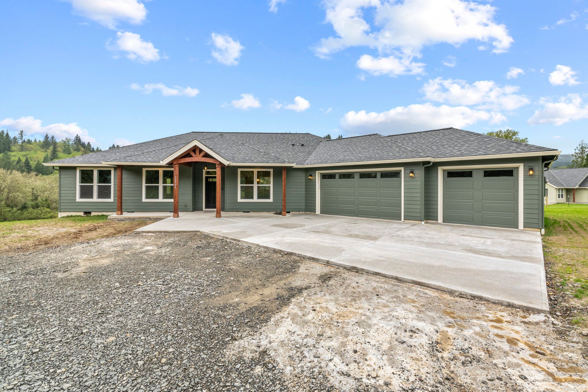 casa en Newrock Homes Inc. por Newrock Homes Inc.