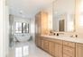 casa en Paramount Builders Inc. por Paramount Builders Inc