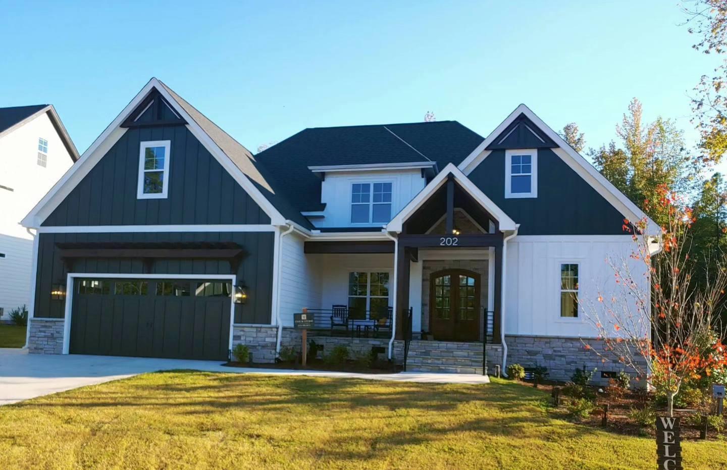 casa en Oak & Stone Custom Home Builders por Oak & Stone Custom Home Builders