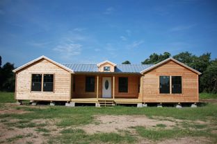 Classic Deluxe Cabin - Ormeida Cabins: Alamo, Texas - Ormeida Cabins