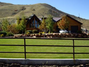Breckenridge - Bear River Country Log Homes: Hyde Park, Utah - Bear River Country Log Homes