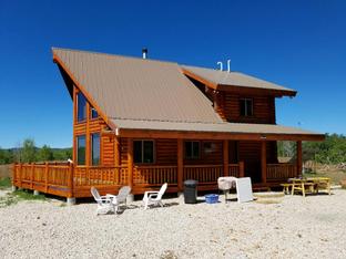 Little Bear - Bear River Country Log Homes: Hyde Park, Utah - Bear River Country Log Homes